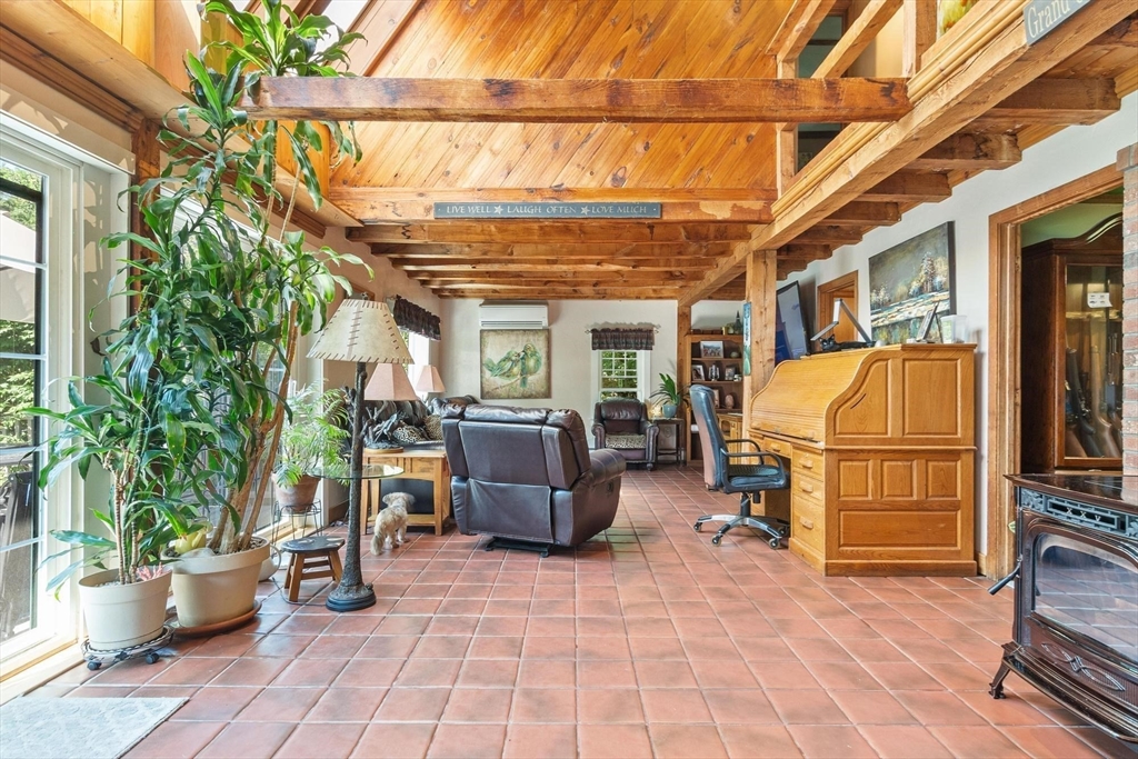 152 Ellis Road Westminster, MA 01473 - Photo 16 of 35 Gallery Image 16