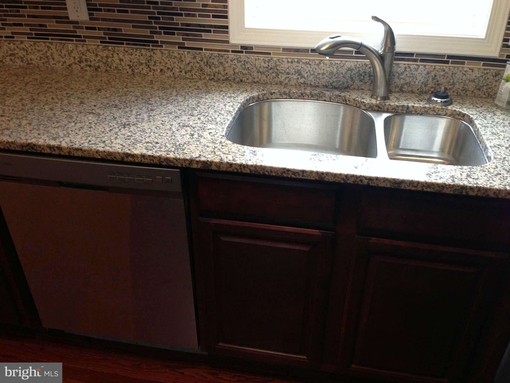4710 Hawksbury Road Baltimore, MD 21208 - Photo 4 of 27 Kitchen