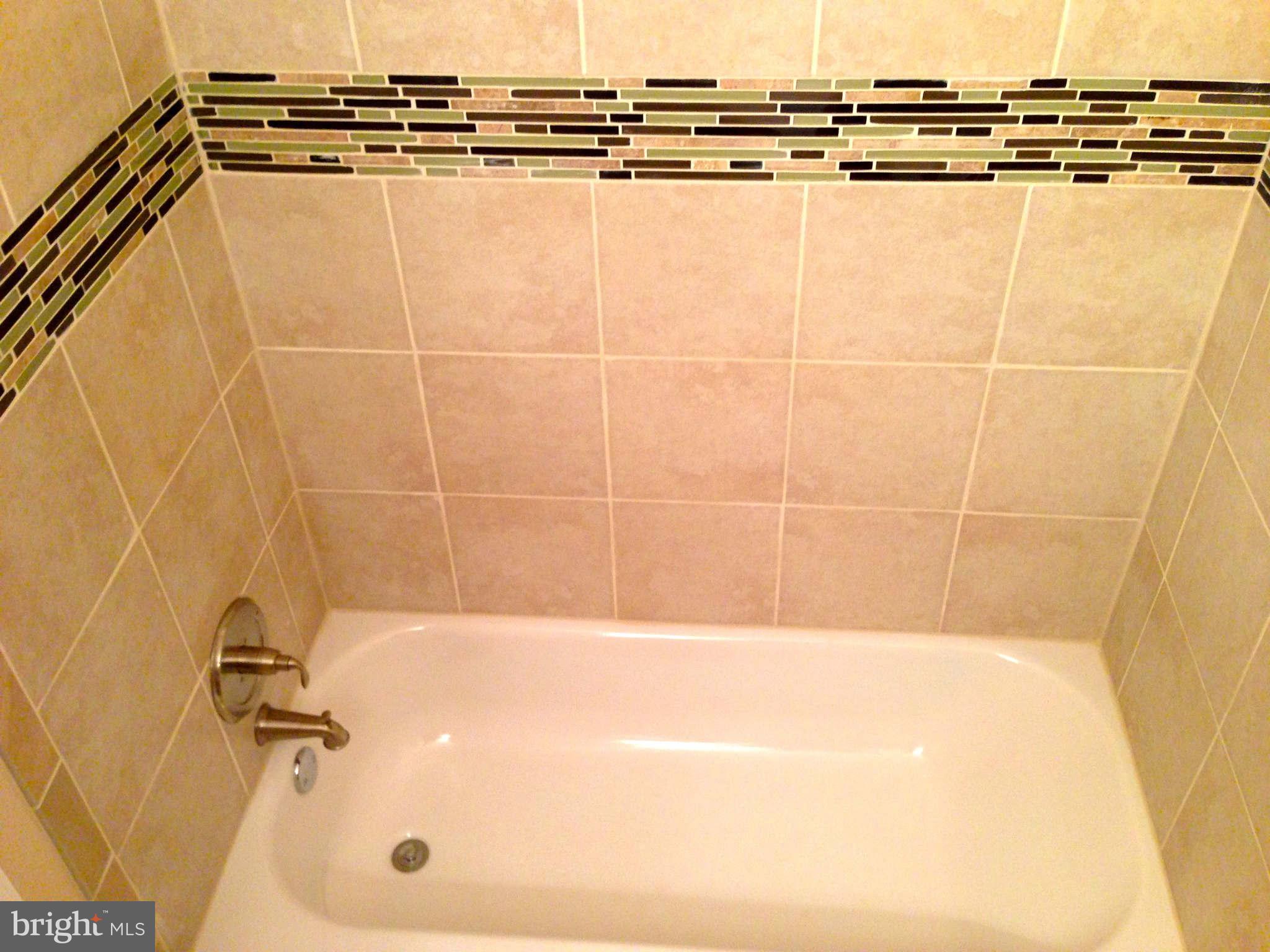 4710 Hawksbury Road Baltimore, MD 21208 - Photo 7 of 27 Bath