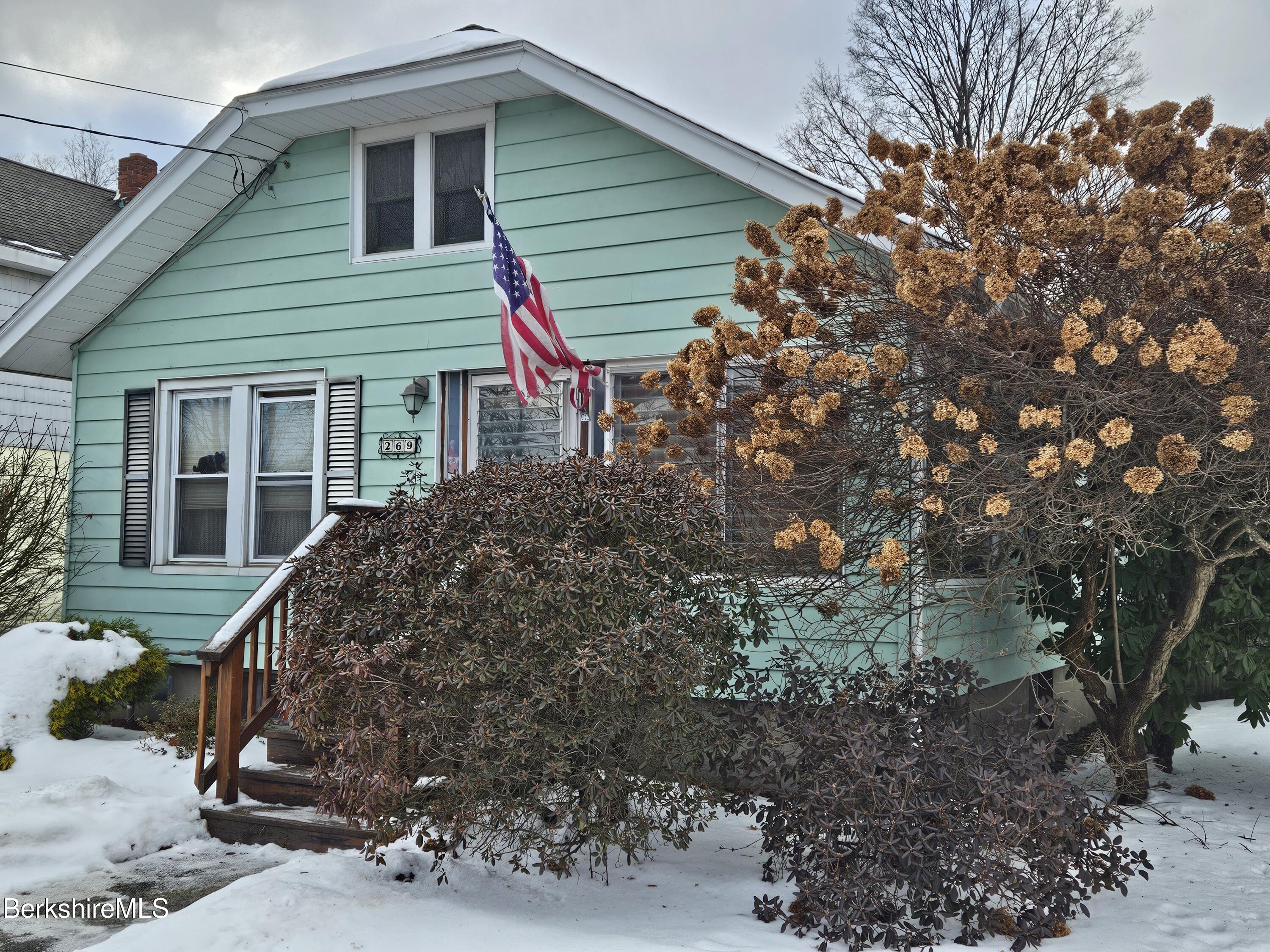 269 2nd Street Pittsfield, MA 01201 - Photo 4 of 39 a side view of a house with garden