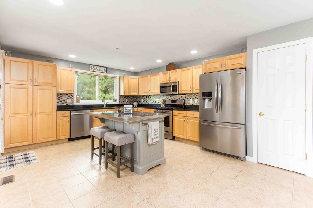 3004 Maple Brook Road, Unit 3004 Bellingham, MA 02019 - Photo 14 of 41 Gallery Image 14