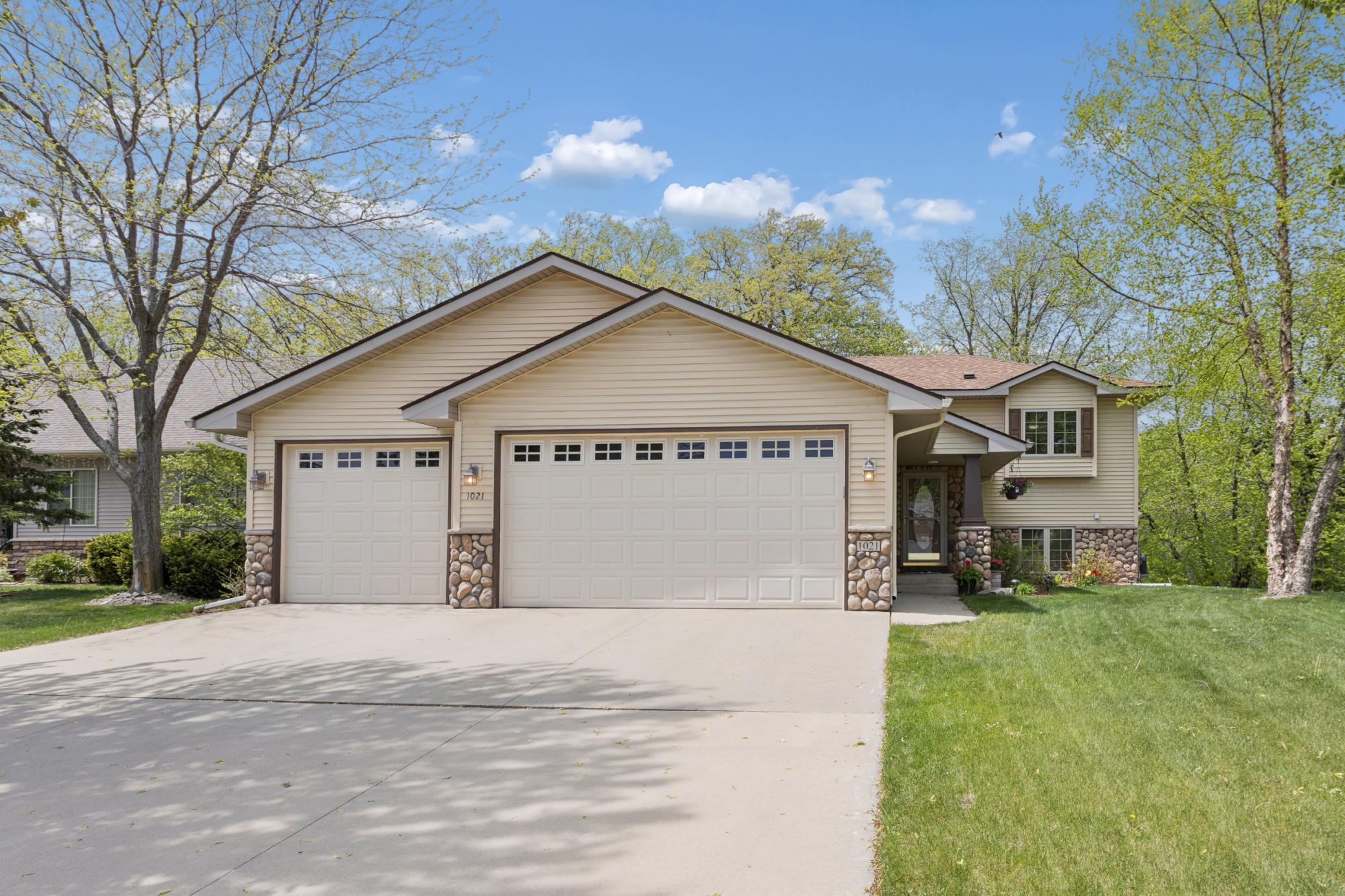 1021 Prairie Ridge Lane Lester Prairie, MN 55354 - Photo 2 of 37