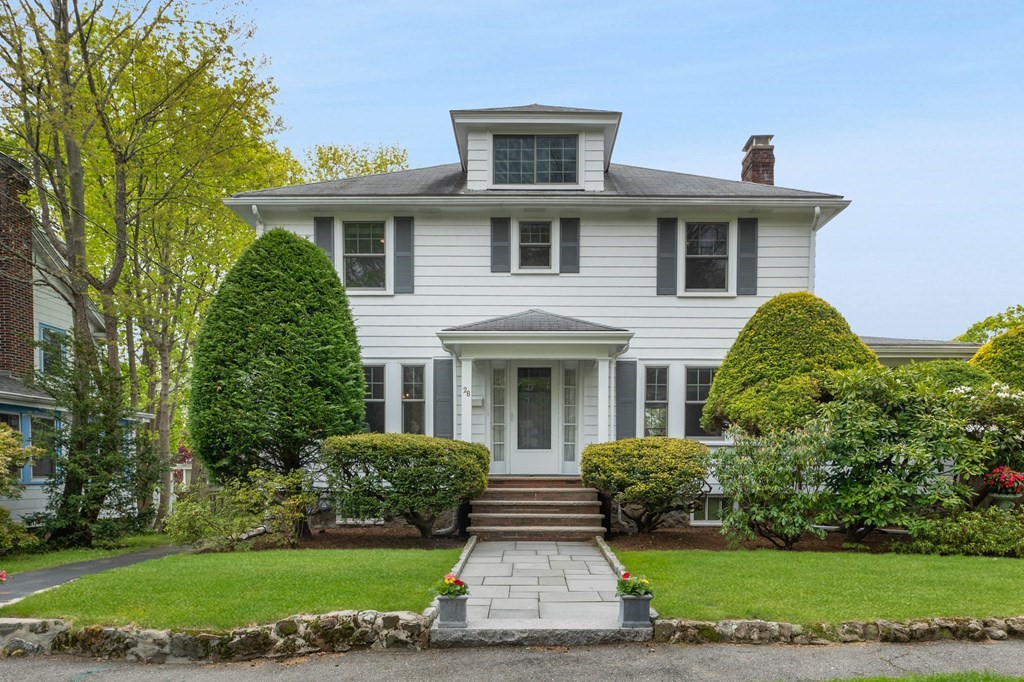 28 Columbia Road Marblehead, MA 01945 - Photo 1 of 42 a front view of a house with a yard