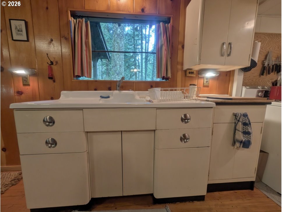 75106 Road 28 B Rhododendron, OR 97049 - Photo 21 of 35 Gallery Image 21
