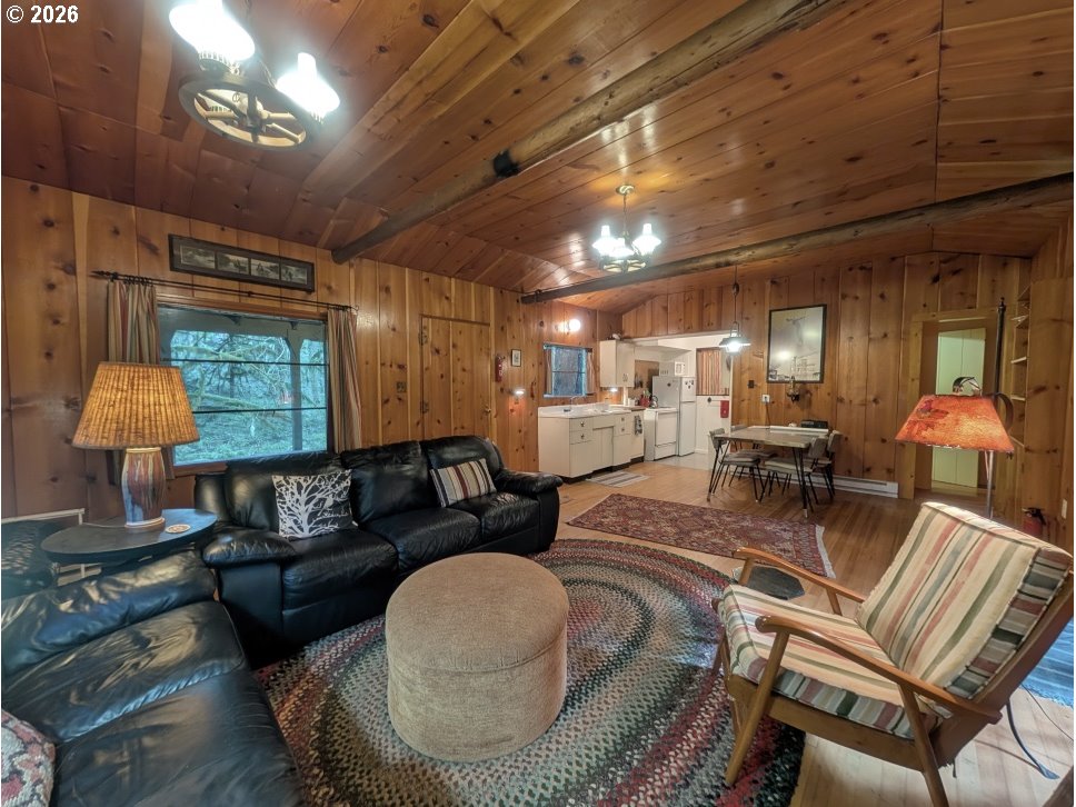 75106 Road 28 B Rhododendron, OR 97049 - Photo 8 of 35 Gallery Image 8