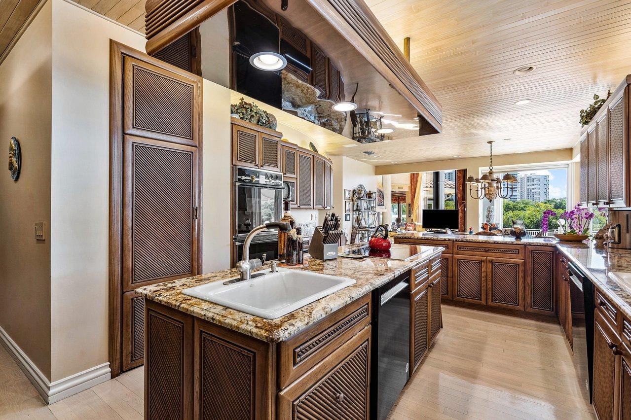 750 Tern Point Circle Boca Raton, FL 33431 - Photo 18 of 81 021-750TernPointCircle-BocaRaton-FL-3343