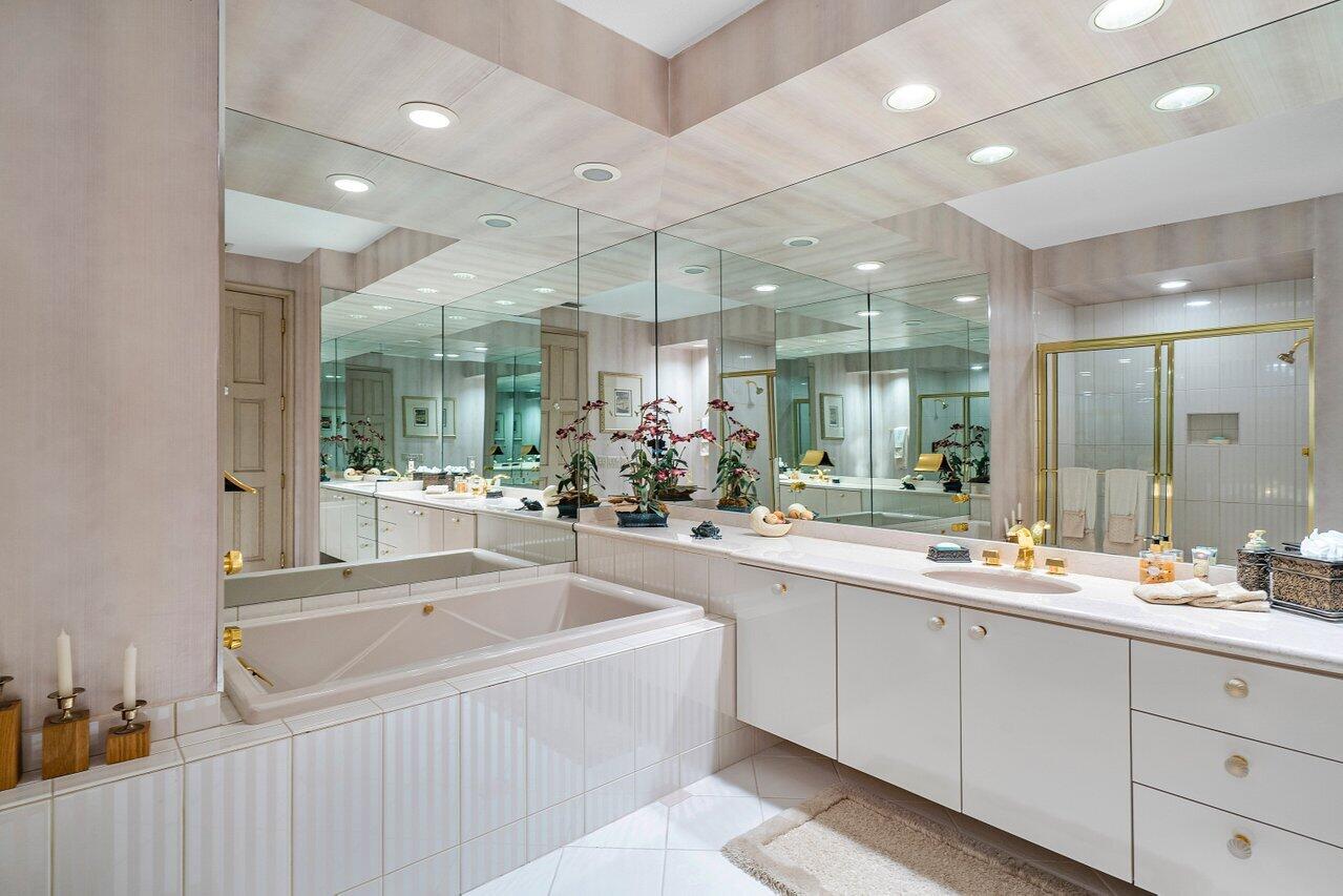 750 Tern Point Circle Boca Raton, FL 33431 - Photo 46 of 81 a large white kitchen with a large window