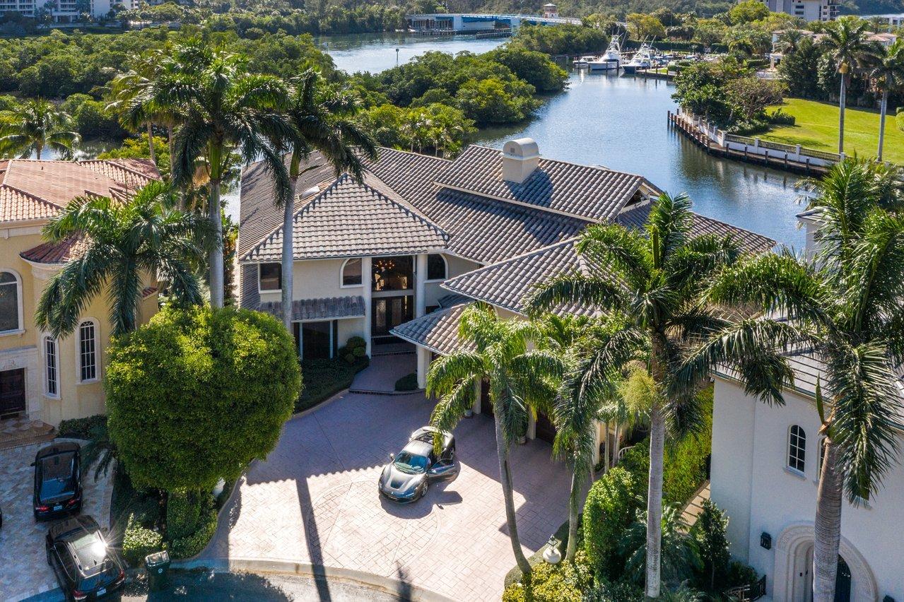 750 Tern Point Circle Boca Raton, FL 33431 - Photo 70 of 81 an aerial view of a house with garden space and sitting area
