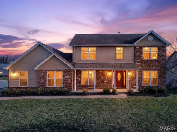 $369,900 | 901 Silverlink Drive, O'Fallon, IL 62269