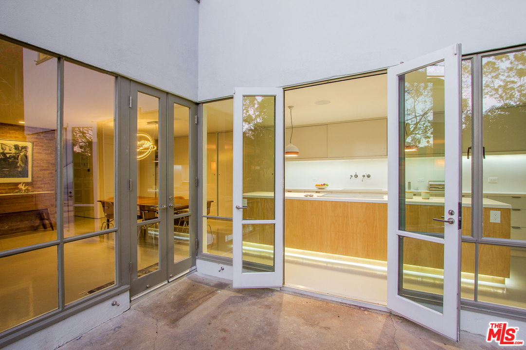 469 Upper Mesa Road Santa Monica, CA 90402 - Photo 27 of 33 a view of an empty room with window