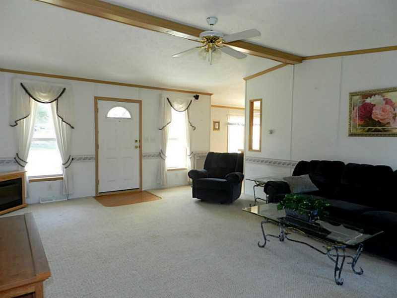 53 Arundel Road Kennebunkport, ME 04046 - Photo 13 of 20 Living Room.