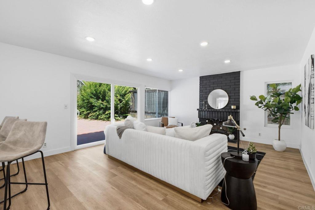 14446 Janal Way Rancho Penasquitos, CA 92129 - Photo 14 of 38 Family Room