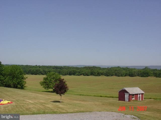 723 Laudermilch Road Hummelstown, PA 17036 - Photo 8 of 9 Gallery Image 8
