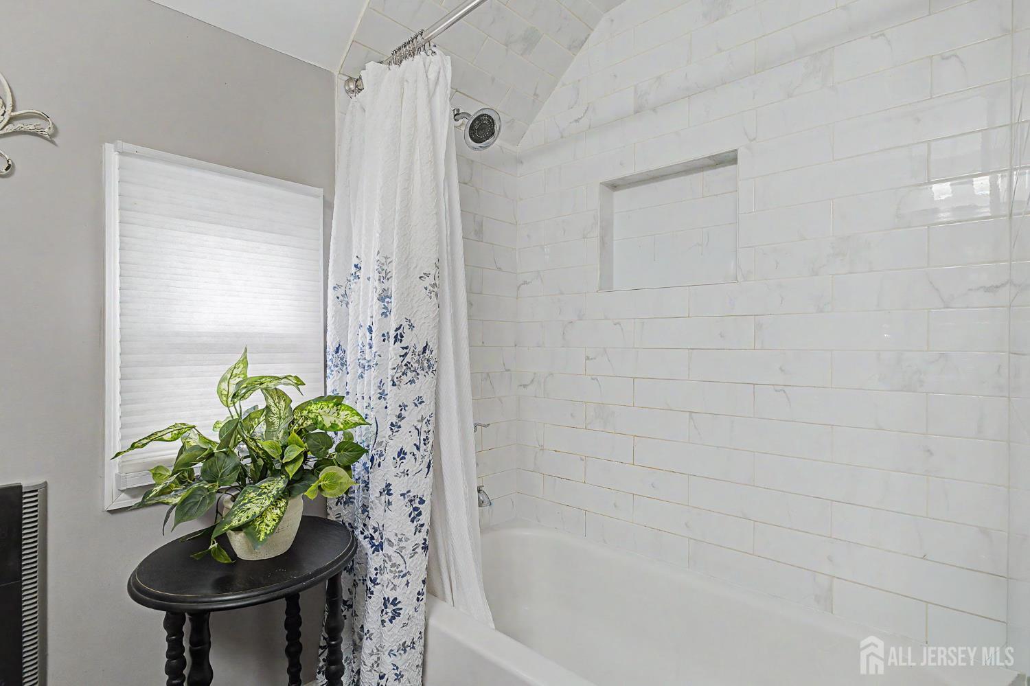 32 Lloyd Street Edison, NJ 08817 - Photo 21 of 32