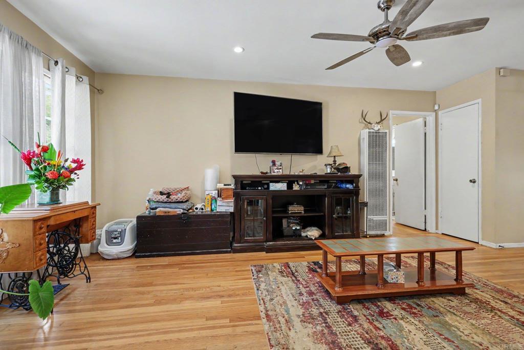 4852 Elsa Road San Diego, CA 92120 - Photo 4 of 35 Gallery Image 4