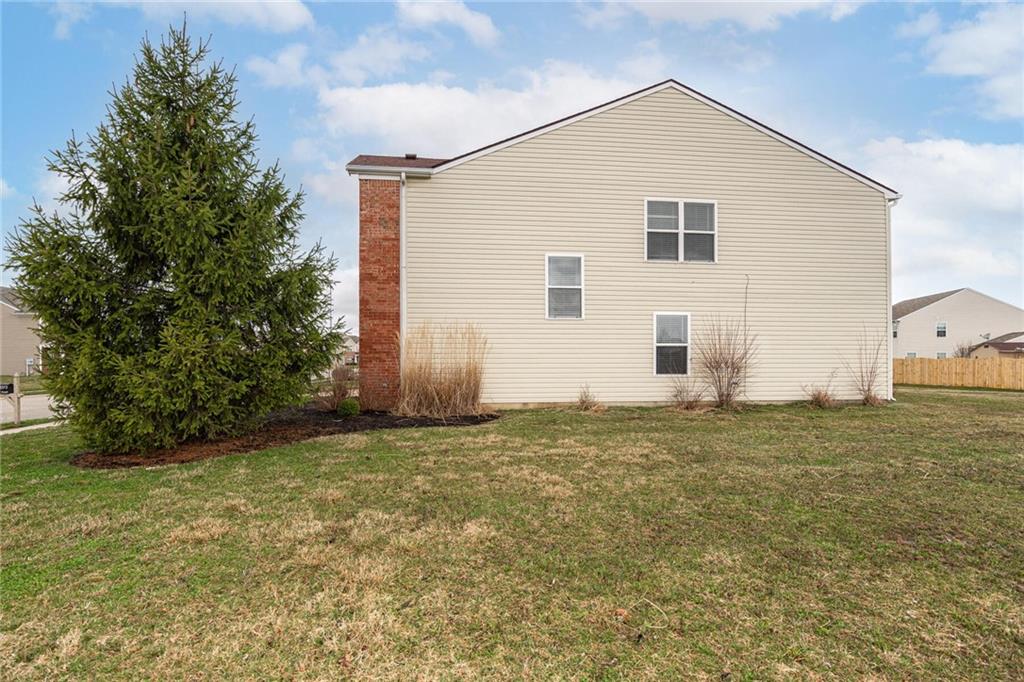 2373 Hanover Road Brownsburg, IN 46112 - Photo 3 of 20