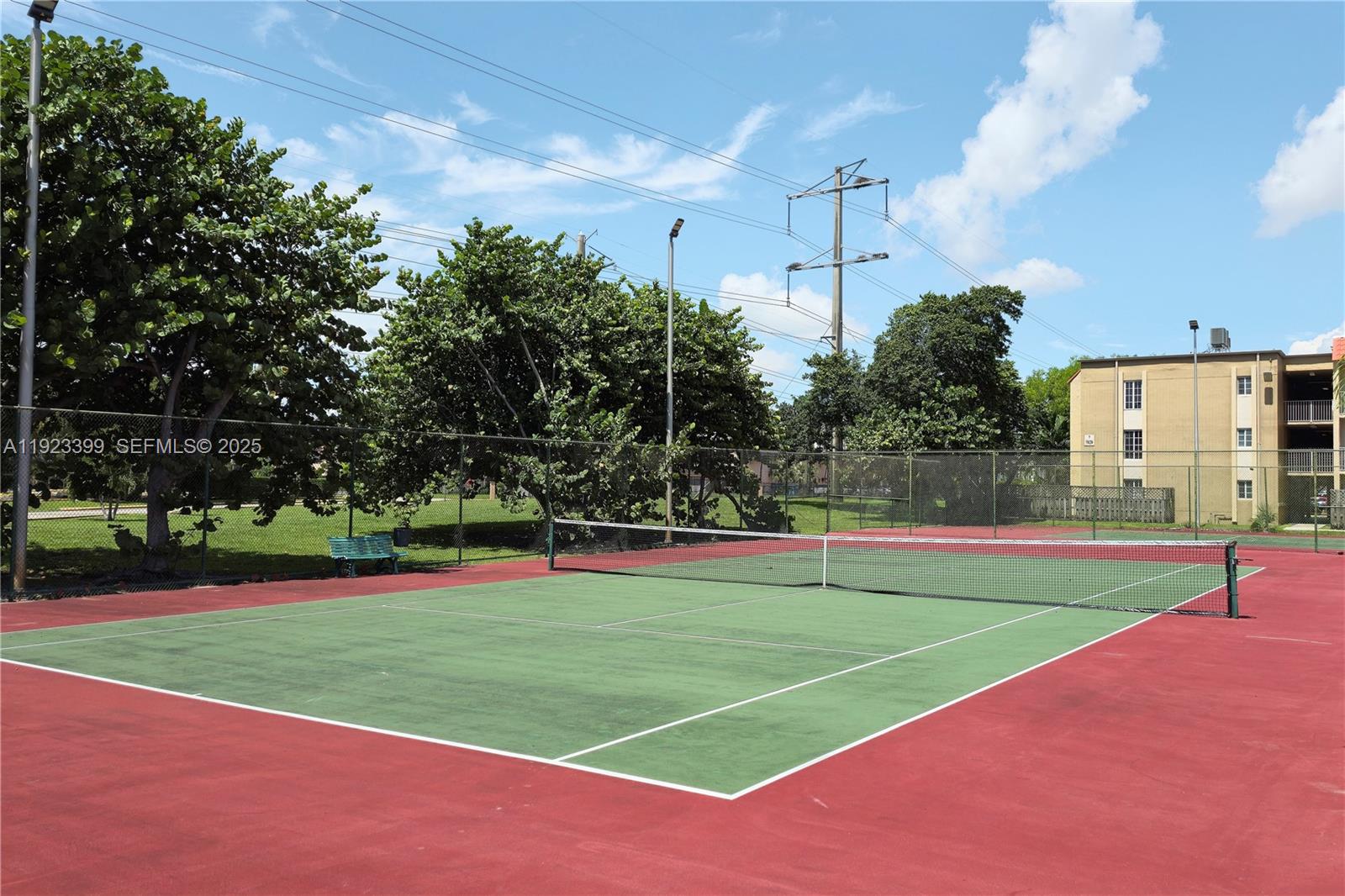 5201 Geneva Court, Unit 211 Doral, FL 33166 - Photo 27 of 33