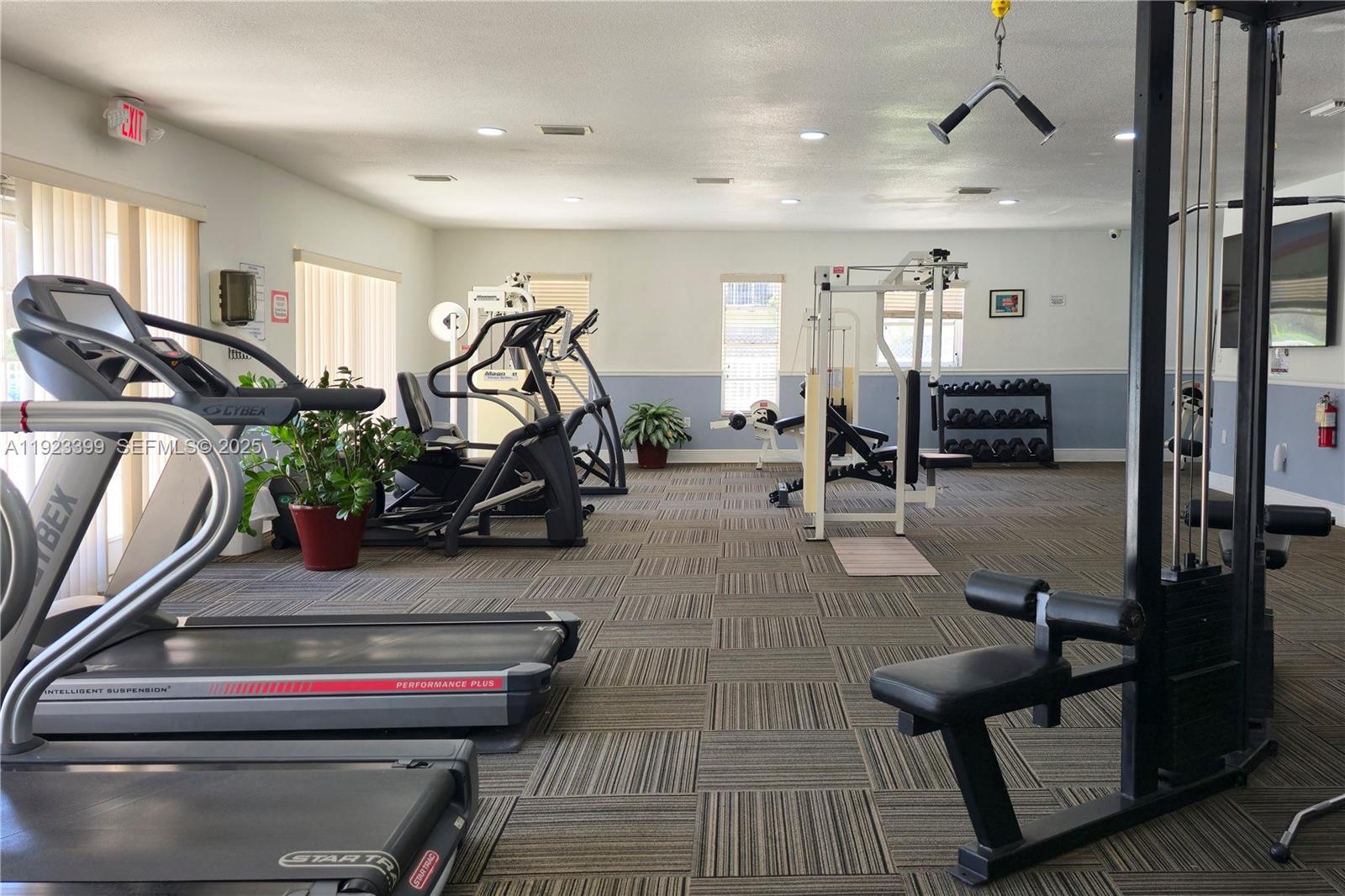 5201 Geneva Court, Unit 211 Doral, FL 33166 - Photo 31 of 33