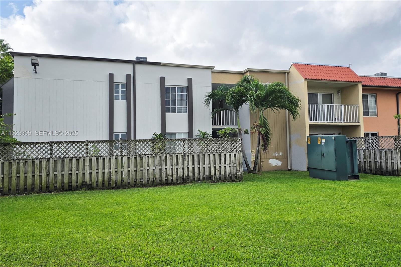 5201 Geneva Court, Unit 211 Doral, FL 33166 - Photo 33 of 33 Painting project in progress. New colors!