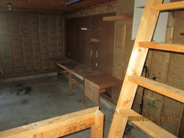 235 Fitch Road Clinton, MA 01510 - Photo 19 of 20 a view of balcony