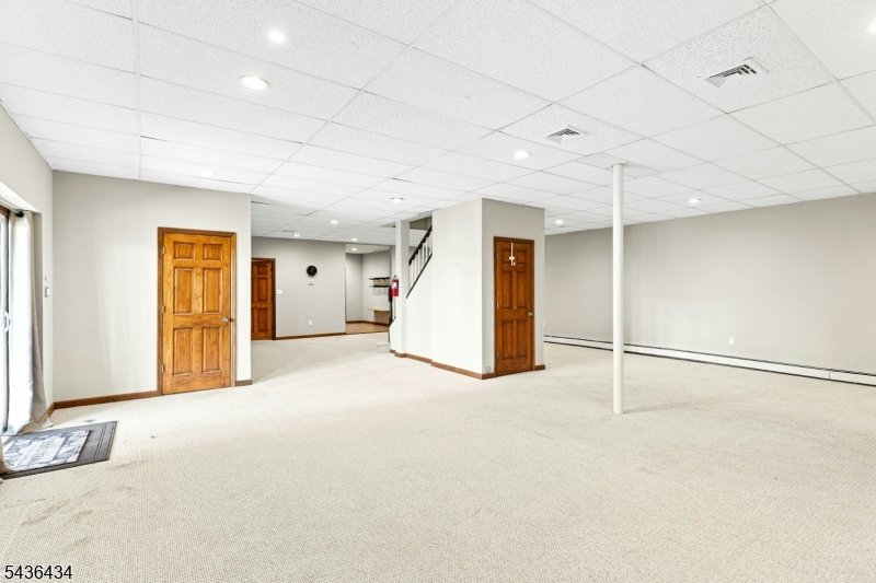 10 Red Robin Way Flemington, NJ 08822 - Photo 39 of 49
