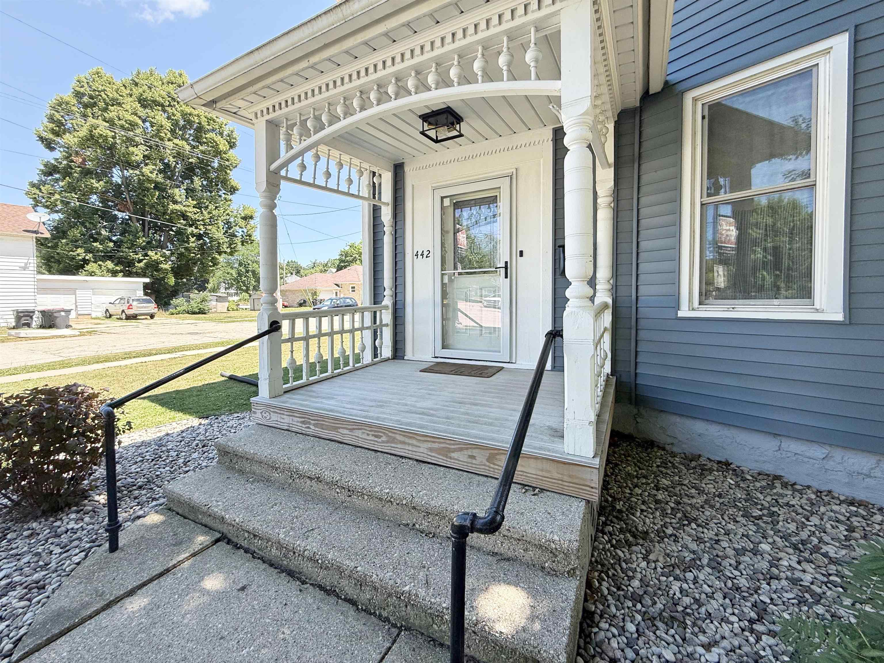 442 North Monroe Street Waterloo, WI 53594 - Photo 4 of 67