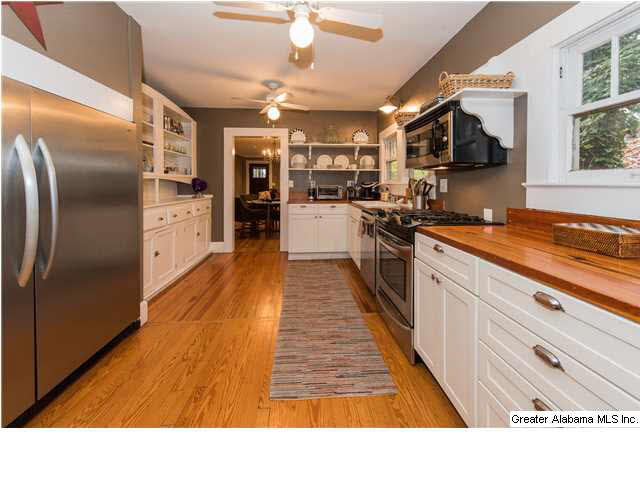 2800 16th Place South Birmingham, AL 35209 - Photo 11 of 32