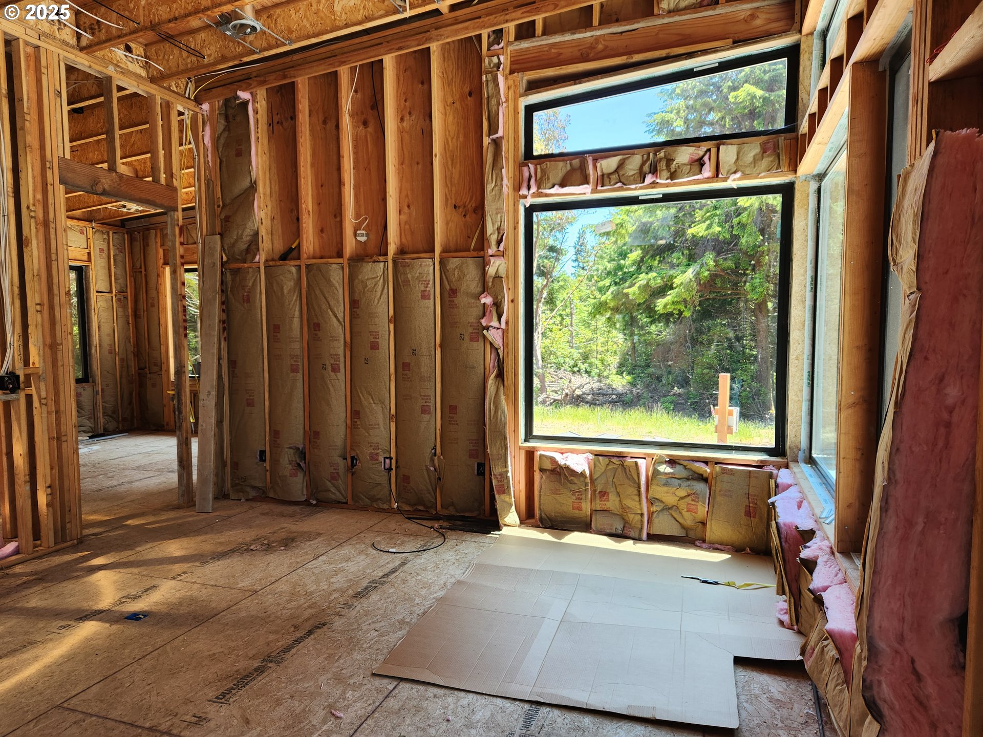 41930 Old Mill Road Port Orford, OR 97465 - Photo 13 of 32 Great Room