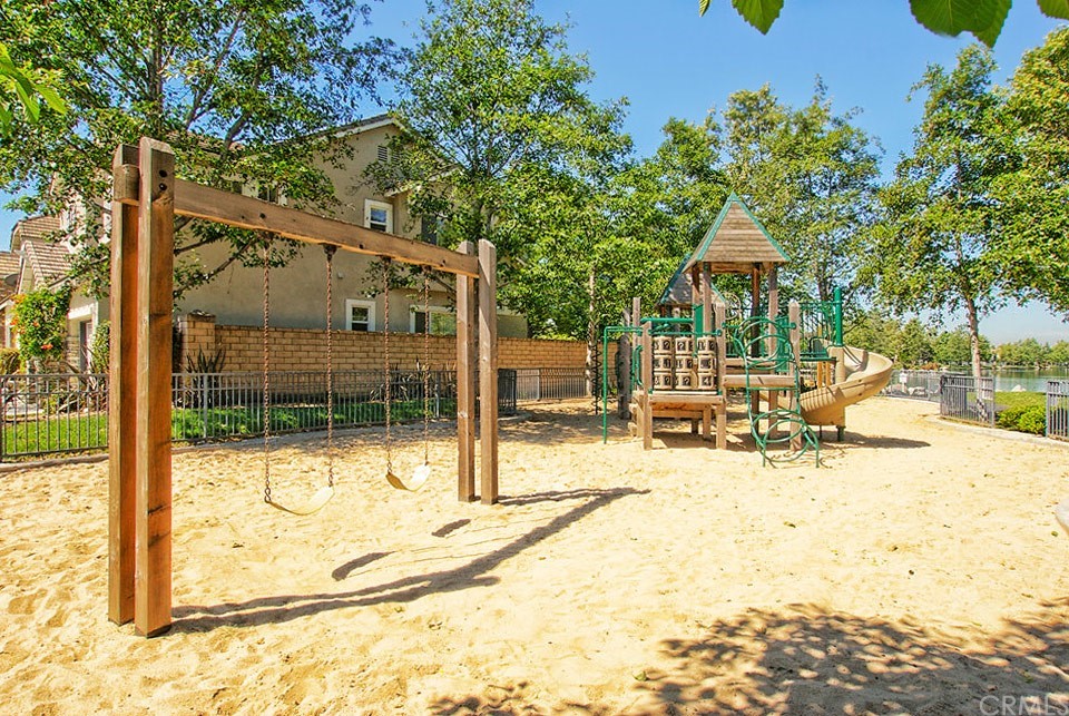 108 Lakeside Drive Buena Park, CA 90621 - Photo 13 of 60