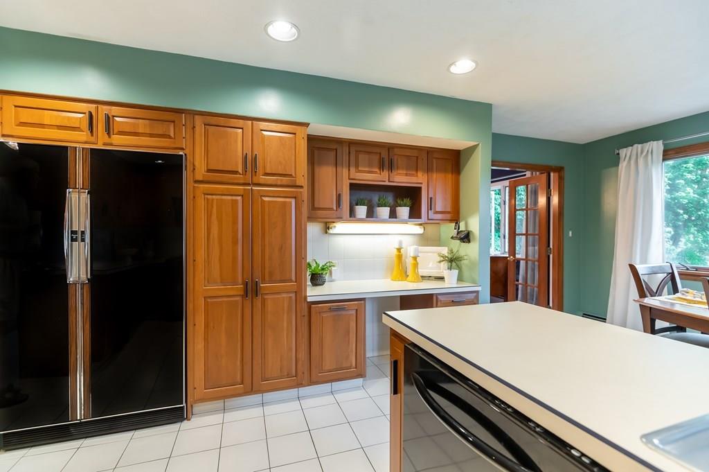 174 Haggetts Pond Road Andover, MA 01810 - Photo 11 of 41