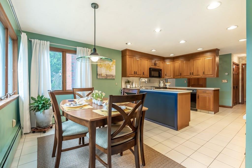 174 Haggetts Pond Road Andover, MA 01810 - Photo 7 of 41