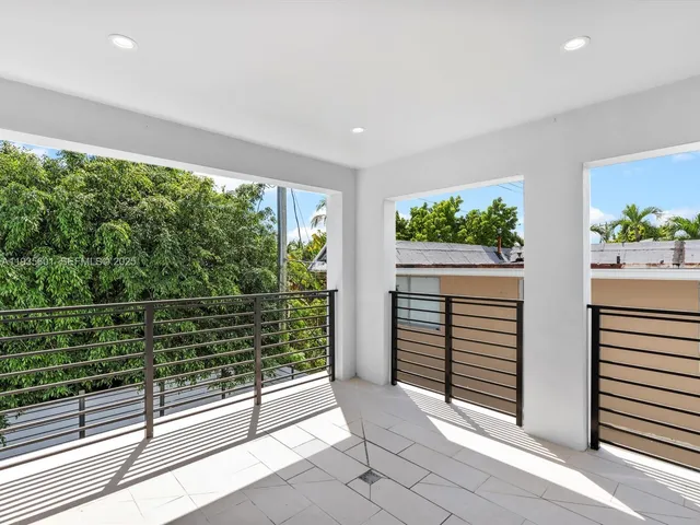 $6,000 | 1134 71st Street, Unit 3, Miami Beach, FL 33141