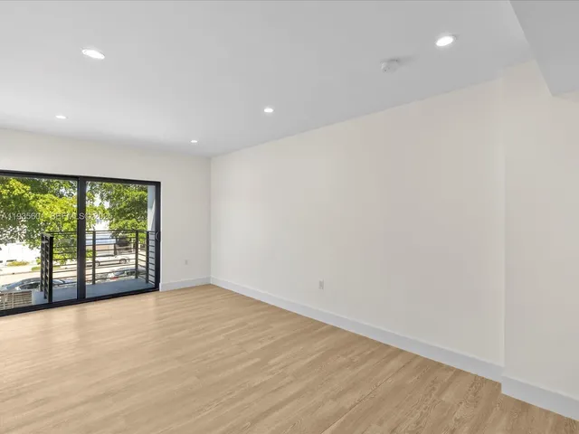 $6,000 | 1134 71st Street, Unit 3, Miami Beach, FL 33141