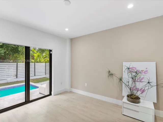 $6,000 | 1134 71st Street, Unit 3, Miami Beach, FL 33141