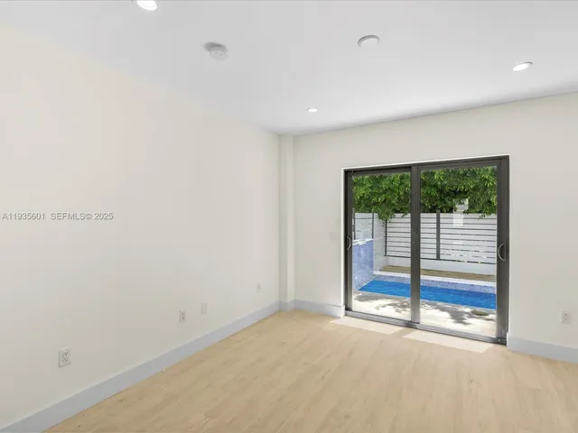 $6,000 | 1134 71st Street, Unit 3, Miami Beach, FL 33141