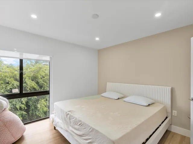 $6,000 | 1134 71st Street, Unit 3, Miami Beach, FL 33141