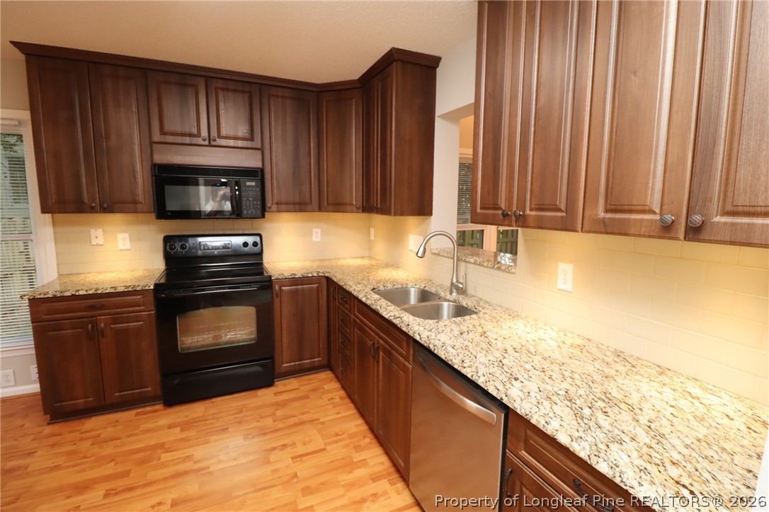 12305 Harcourt Drive Raleigh, NC 27613 - Photo 3 of 42