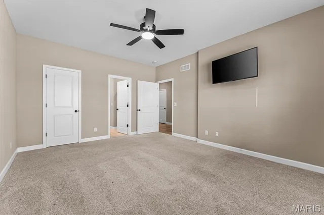 $438,800 | 828 Applewood Creek Drive, Fairview Heights, IL 62208