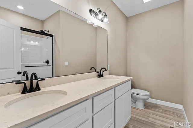 $438,800 | 828 Applewood Creek Drive, Fairview Heights, IL 62208