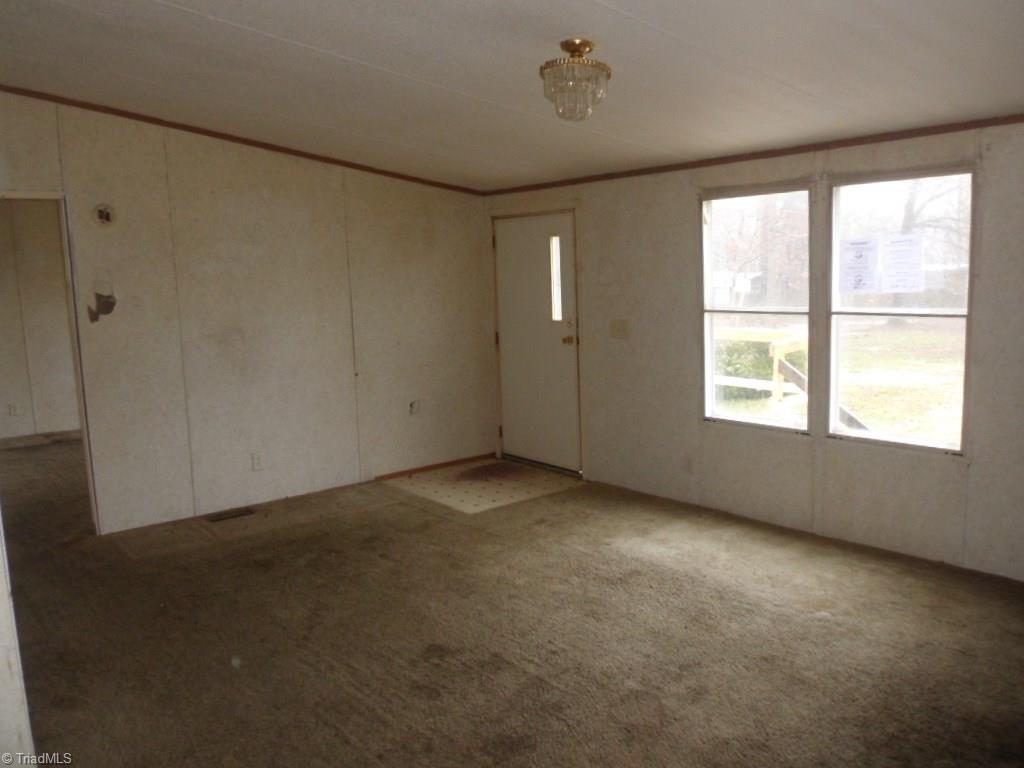379 Cunningham Brick Yard Road Lexington, NC 27292 - Photo 2 of 10 Gallery Image 2