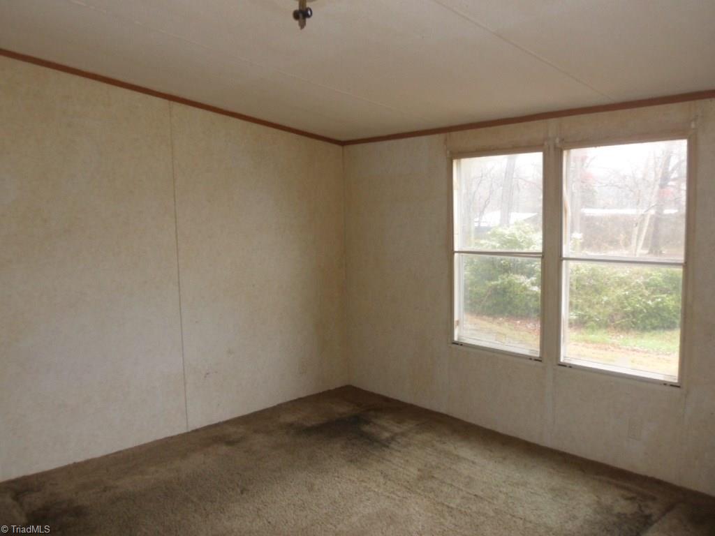 379 Cunningham Brick Yard Road Lexington, NC 27292 - Photo 6 of 10 Gallery Image 6