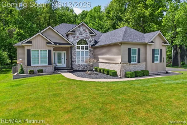 $449,900 | 5060 Yax Pointe Drive, Howell, MI 48843