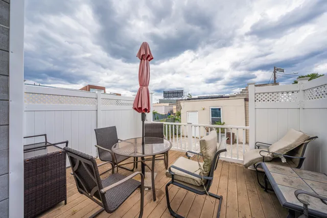 a car parked in front of a building