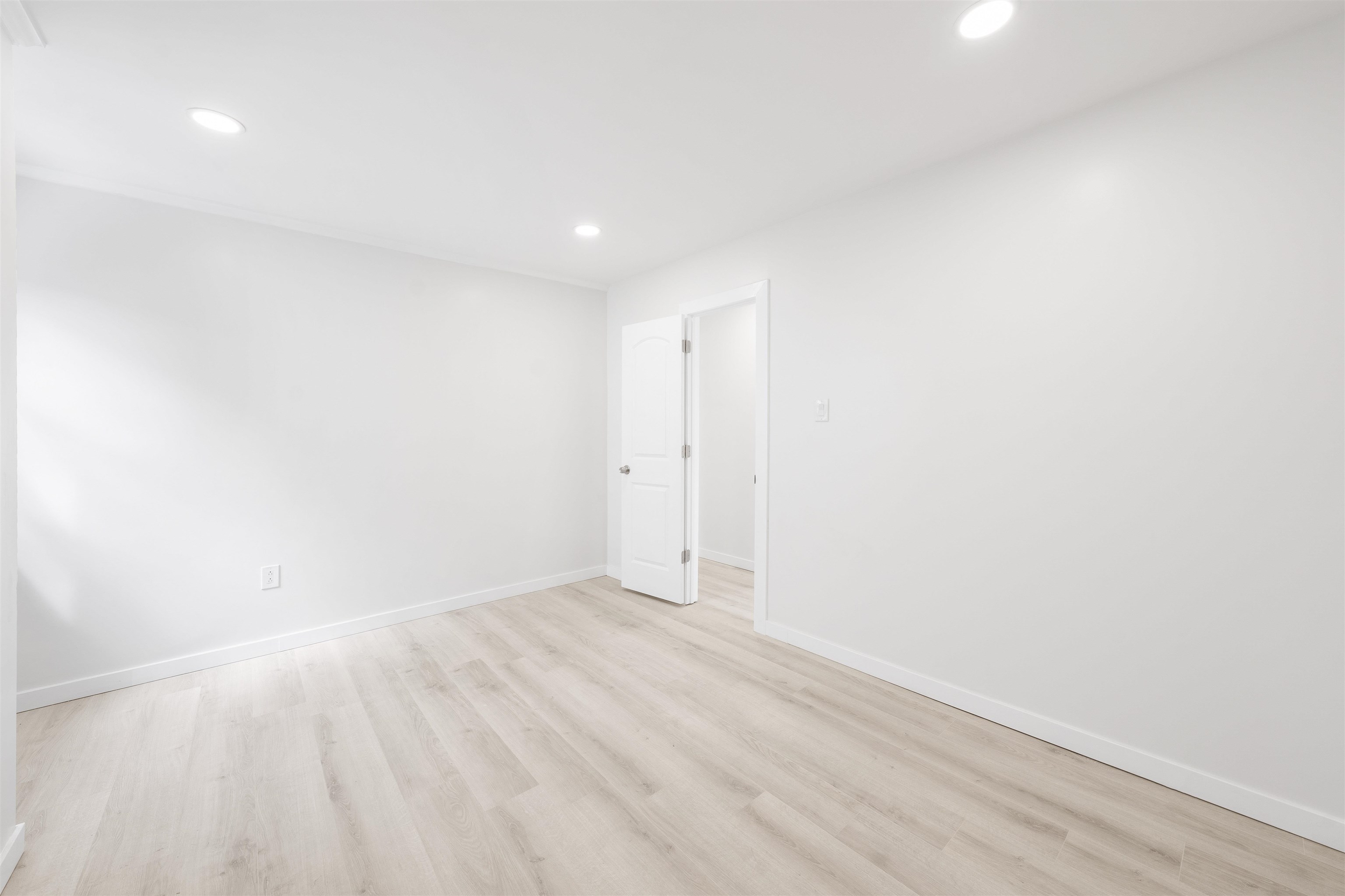 600 67th Street, Unit 1 & LL West New York, NJ 07093 - Photo 8 of 29 a view of room