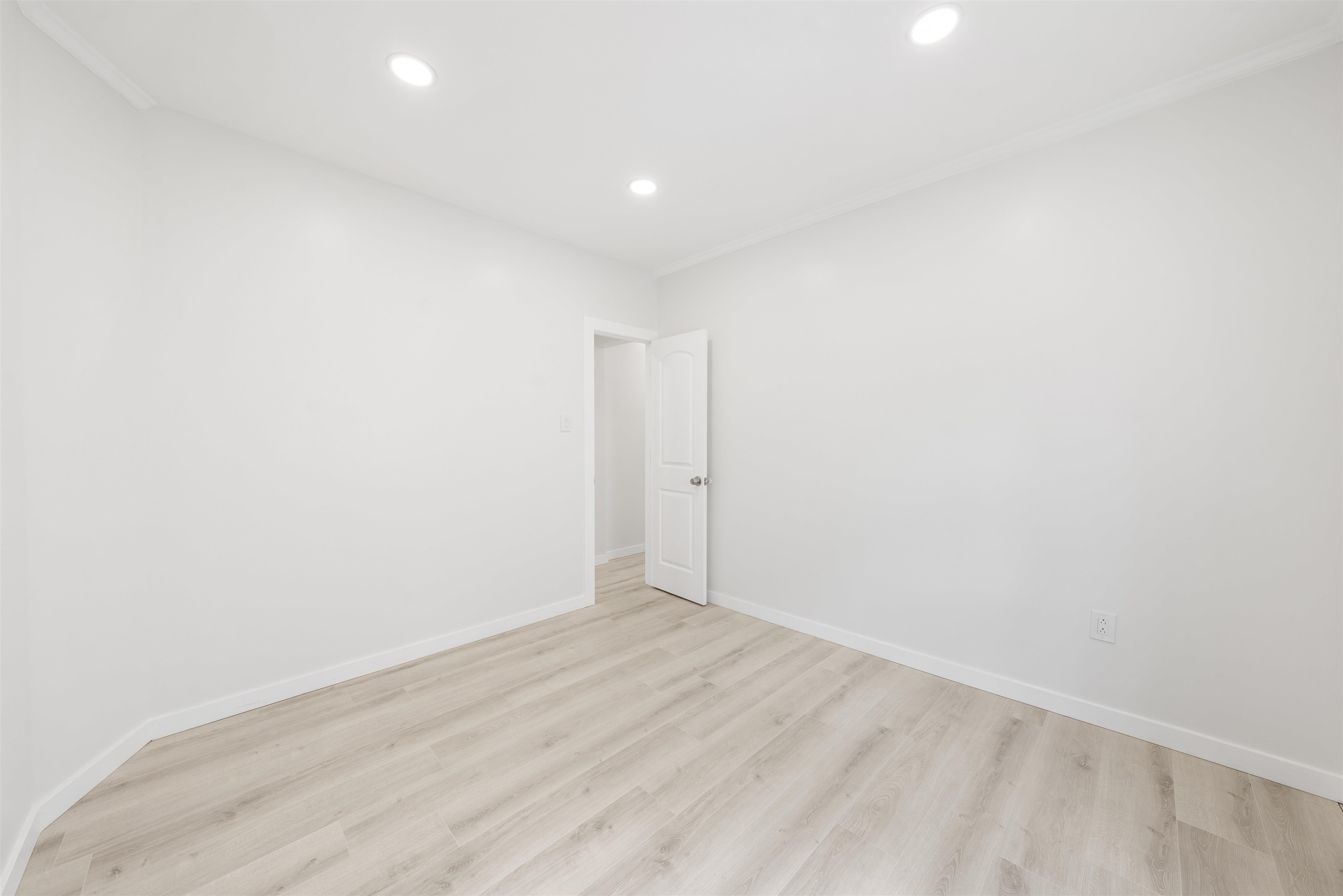 600 67th Street, Unit 1 & LL West New York, NJ 07093 - Photo 9 of 29 a view of room