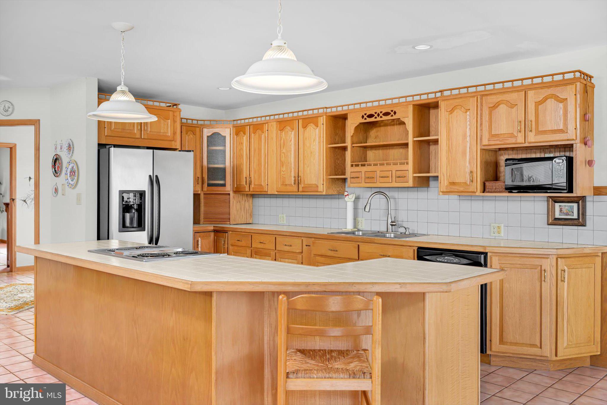 418 Mountainside Road Temple, PA 19560 - Photo 15 of 37