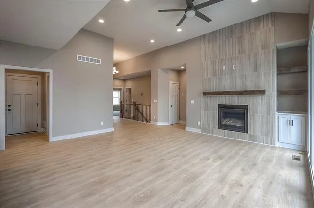 $444,900 | 22609 Cole Court, Peculiar, MO 64078