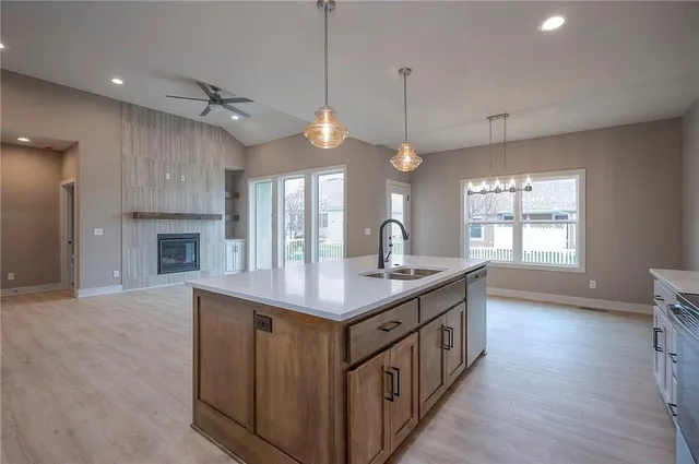 $444,900 | 22609 Cole Court, Peculiar, MO 64078