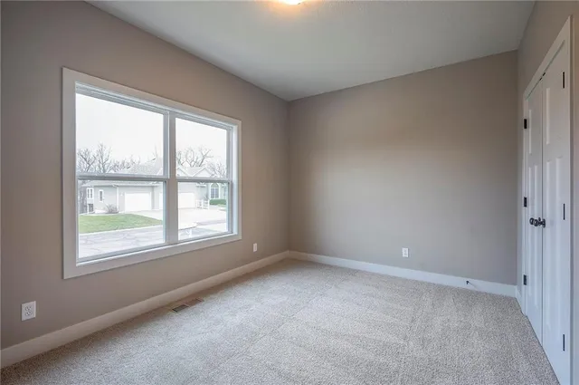 $444,900 | 22609 Cole Court, Peculiar, MO 64078