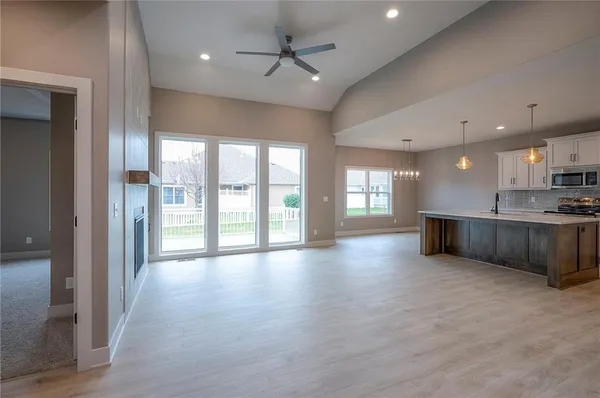 $439,900 | 22609 Cole Court, Peculiar, MO 64078